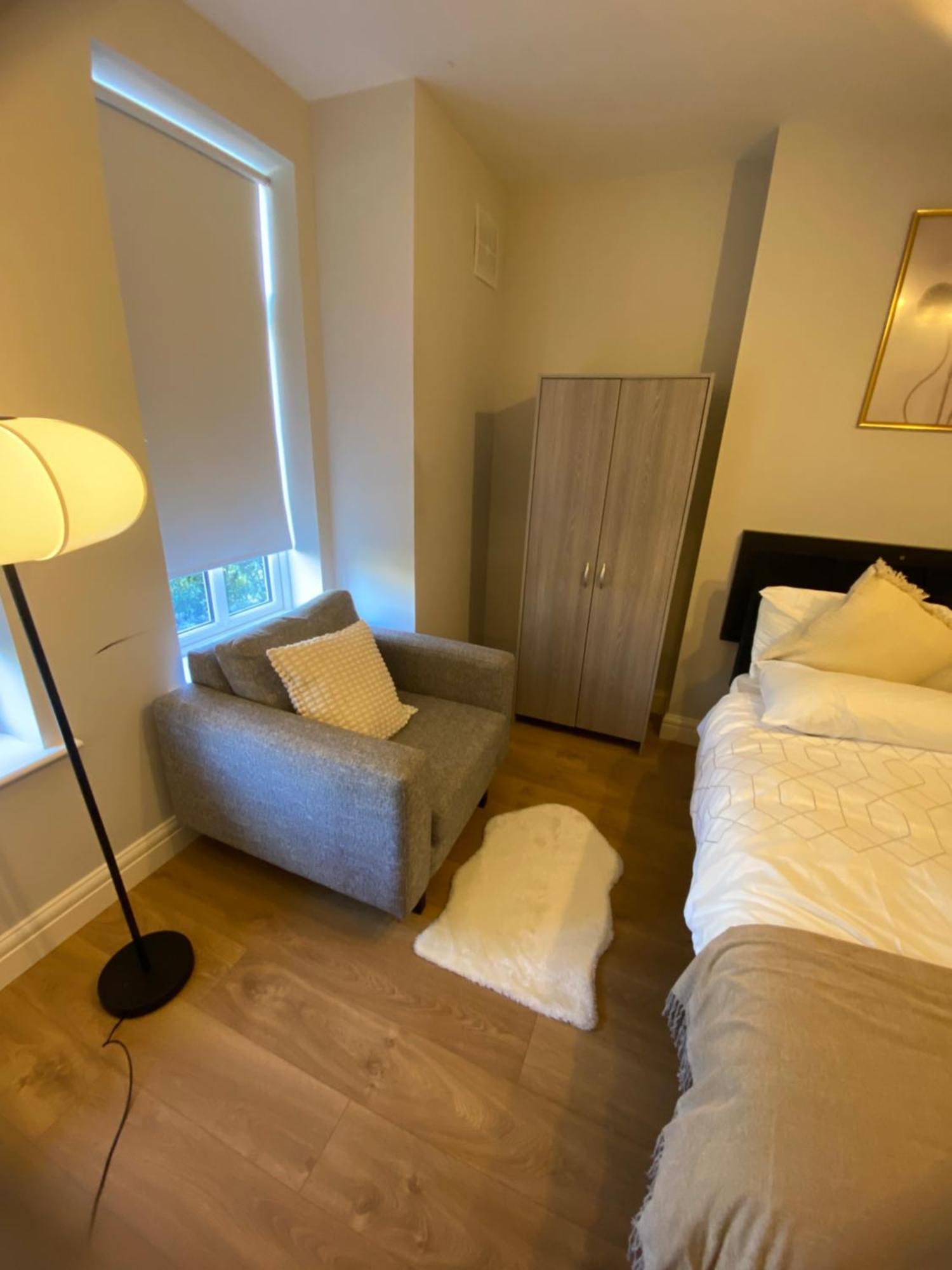Extra Large Room In New House At Citywest ดับลิน ภายนอก รูปภาพ