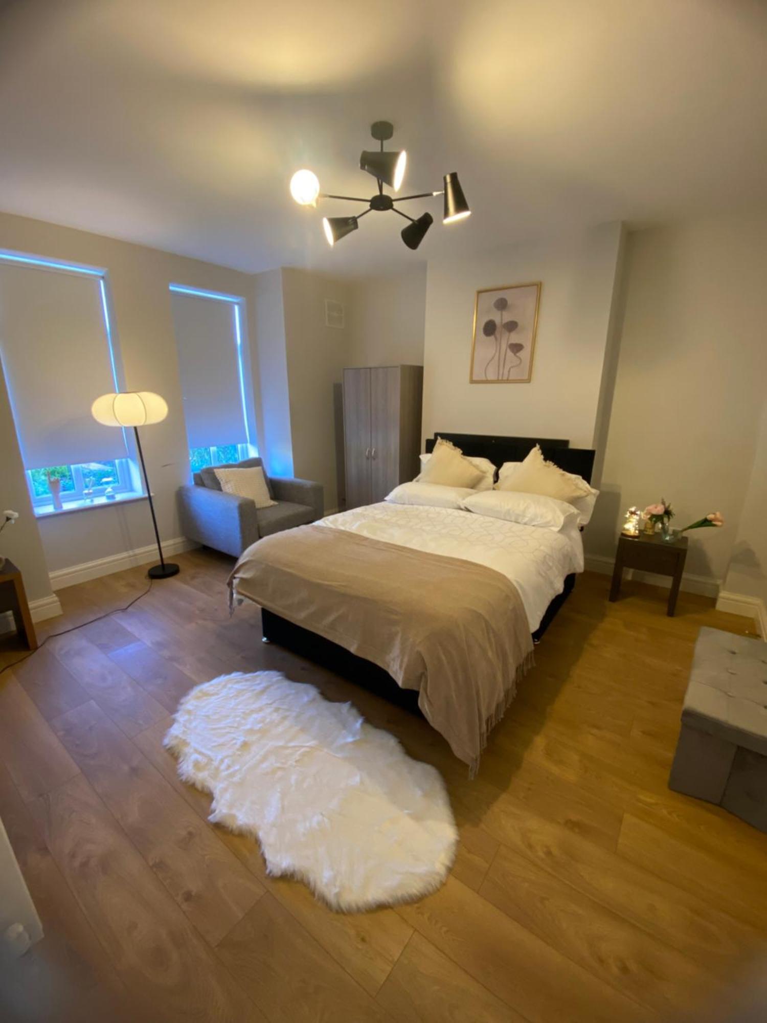 Extra Large Room In New House At Citywest ดับลิน ภายนอก รูปภาพ